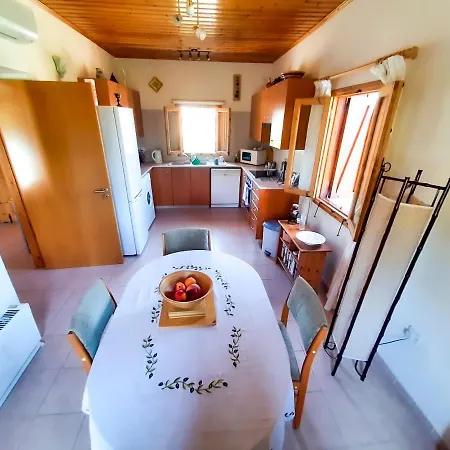- 2 Bedroom With Pool, Sleeps 6 * Kellaki