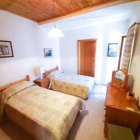 - 2 Bedroom With Pool, Sleeps 6 * Kellaki