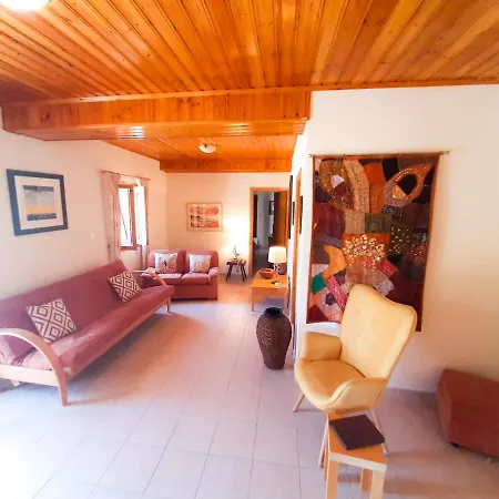 - 2 Bedroom With Pool, Sleeps 6 * Kellaki