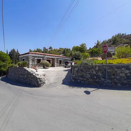Feriehus - 2 Bedroom With Pool, Sleeps 6